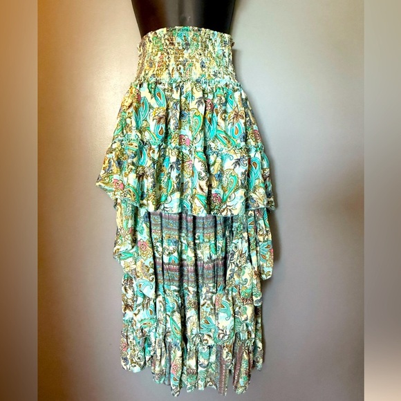 High Low Ruffled Art Silk Skirt One Size Elasticized Waistband W/ Gold Accents - Picture 1 of 7